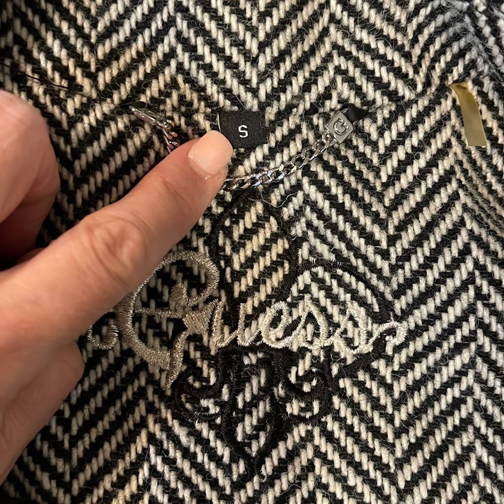 Guess pea coat in excellent condition